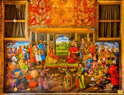 Babür hükümdarı Humayun 1544'ün resepsiyonu, saray sahneleri ve savaş sahneleri içeren freskler, Chehel Sotoun Sarayı, İsfahan, İsfahan, İran, Asya (fotoğraf) by Unbekannter Künstler