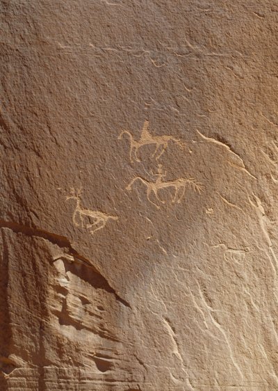 Kaya gravürleri, Çıkıntı Harabesi, Canyon de Chelly Ulusal Anıtı, Arizona, ABD by William M. Timlin