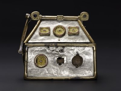 Monymusk Reliquary, MS 8. yüzyıl dolayları by Unbekannt