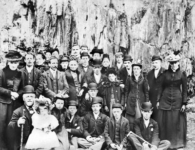 Birleşik Krallık: Bir Gezide Bir Grup İnsan. c1910 by Unbekannt
