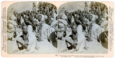 ABD 6. Süvarileri tarafından yakalanıp getirilen boksör mahkumlar, Tientsin, Çin, 1901. by Underwood and Underwood