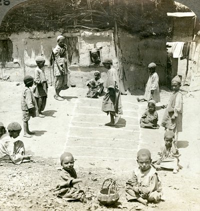 Seksek oynayan çocuklar, Keşmir, Hindistan, 1900
