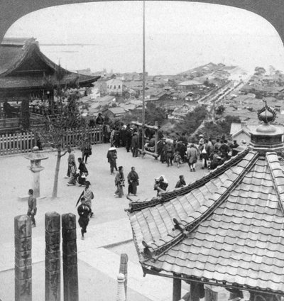 Otsu ve Biwa Gölü üzerindeki Mildera tapınağından doğuya bakış, Japonya, 1904. by Underwood and Underwood