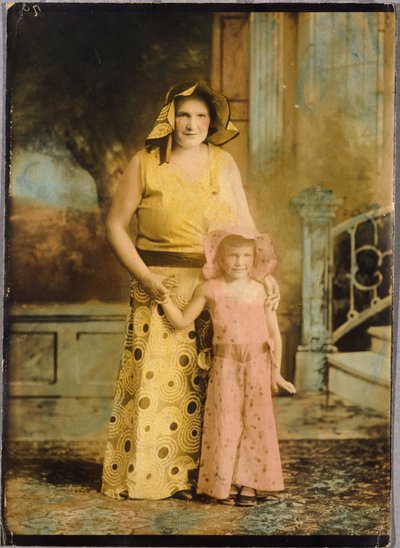 Anne ve Kızı by Unidentified