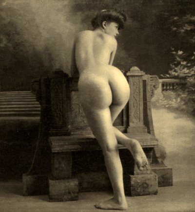 Kadın Çıplak, c.1900 (sepya fotoğraf) by Unknown
