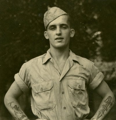 Dövmeli Amerikan askeri, c.1941 by Unknown