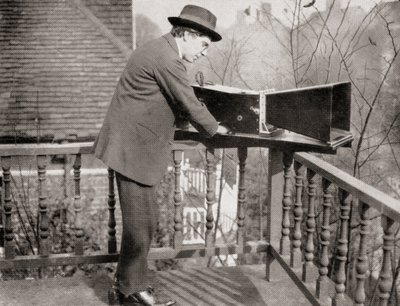 1930
