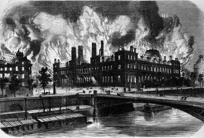 Paris, Komün. Hotel de Ville'in 24 Mayıs 1871'deki yangını. 19. yüzyılın gravürü. by Unknown artist