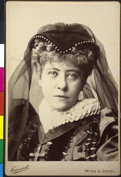 "Maria Stuart" rolünde Adele Sandrock by Unknown artist