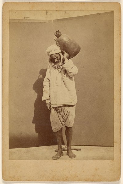 [Sürahi taşıyan Arap adam] by Unknown artist