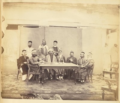 [Erkek Grup Portresi, Hindistan] by Unknown artist