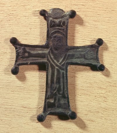 Birinci Haçlı Seferi Şövalye Haçı (1096-1099). Paris, Ulusal Orta Çağ Müzesi, Thermes de Cluny by Unknown artist