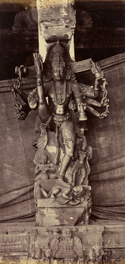 Tek Bir Taştan Kesilmiş Sütun ve Figür. Coimbatore by Unknown artist