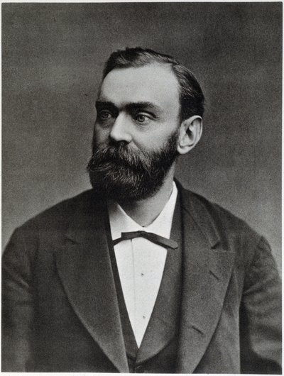 Alfred Nobel 50 yaşında - fotoğrafçılık by Unknown photographer