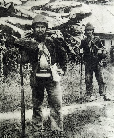 Tonkin Kampanyasının Kahramanı by Unknown photographer