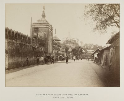 Fotoğraf albümündeki fotoğraf by Unknown photographer