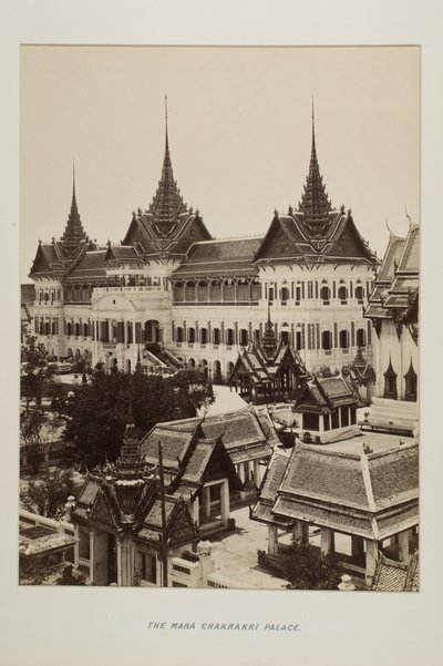 Fotoğraf albümündeki fotoğraf by Unknown photographer