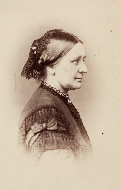 Clara Schumann'ın portresi by Unknown photographer