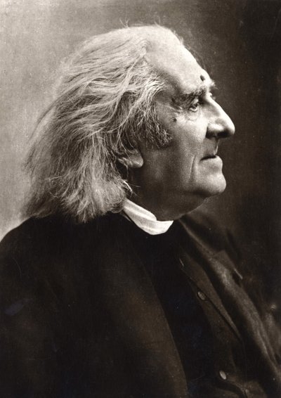 Franz Liszt (1811-1886), Macar besteci ve piyanist portresi. by Unknown photographer