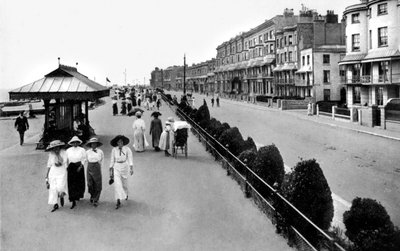 Gezinti yeri, West Worthing, Batı Sussex, 20. yüzyılın başlarında. by Valentine and Sons Ltd