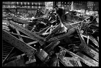 Ağustos 1971'de Paris'teki merkez pazarın yıkılması(s/b fotoğraf) by Victor Baltard