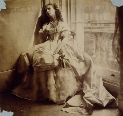 ಸ್ಟಡಿ ಆಫ್ ಎ ಗರ್ಲ್ ಸೀಟೆಡ್ ಬೈ ಎ ವಿಂಡೋ, ಸಿ.1855-65 ಟರ್ಕ್ by Viscountess Hawarden