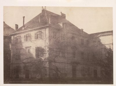 Pau'da ev by W.H.G.