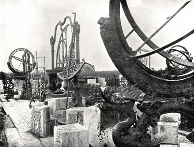 Gözlemevinin tepesindeki bazı aletler, Pekin, Çin, 1895. by W and S Ltd