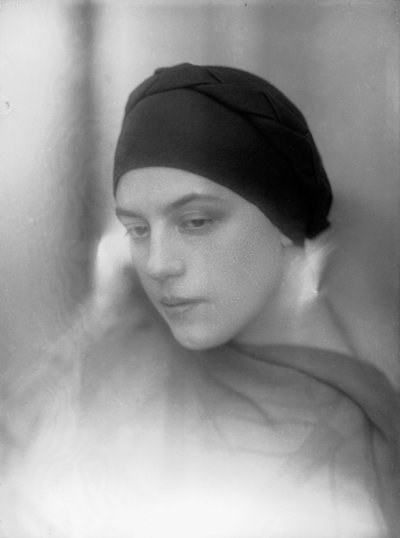  by Wanda Wulz