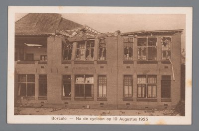 Borculo -- 10 Ağustos 1925'teki kasırgadan sonra by Weenenk and Snel