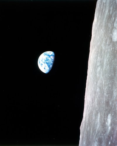 Earthrise - Apollo 8, 24 Aralık 1968. by William A Anders