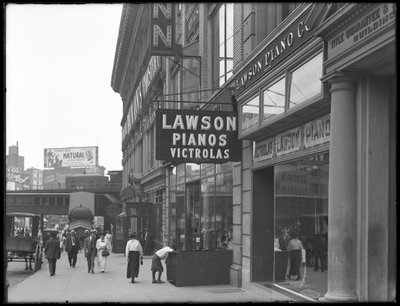 Lawson Pianos, 372 E. 149th Street, New York City, 2 Ağustos 1916 by William Davis Hassler
