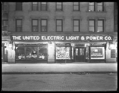 W. 138th Street ve Hamilton Place, New York City