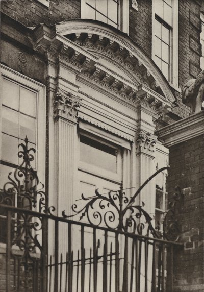 Doorway, North Pallant, Chichester (s/b fotoğraf) by William Galsworthy Davie