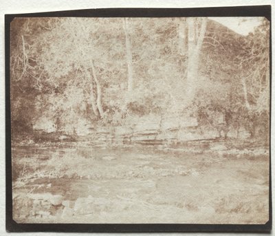 Doune Kalesi'nin Eteklerinde Akan Bir Dağ Deresi by William Henry Fox Talbot