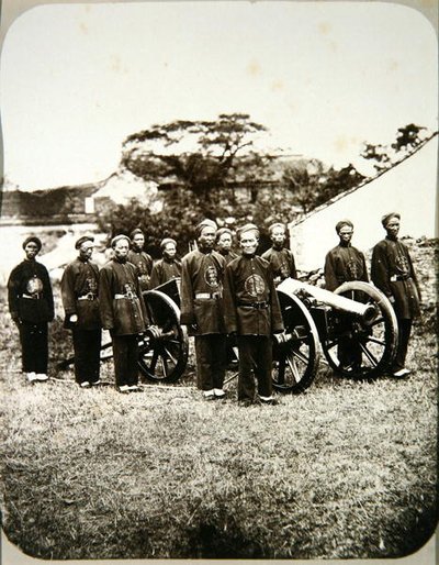 Çinli askerler, c.1875 (albüm baskısı) by William Saunders