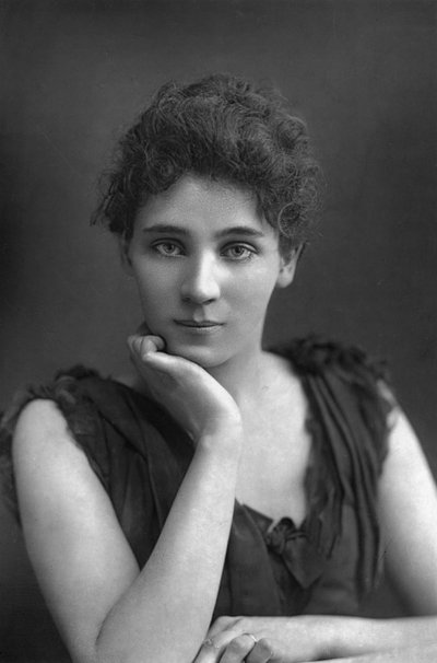 Elizabeth Robins 1862-1952, Amerikalı aktris, oyun yazarı, romancı ve kadınların oy hakkını savunan, 1893. by William and Daniel Downey