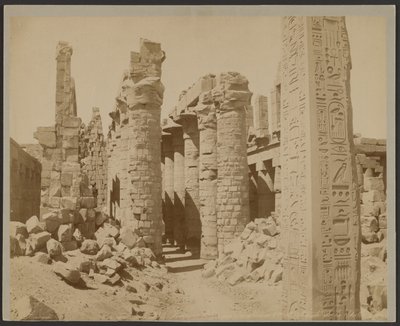 Karnak, 1. Tuthmes Dikilitaşı ve Salonun Kolonadı [illeg] by Zangaki