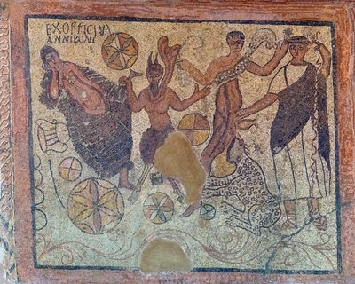 Bir Baküs sahnesini betimleyen MS 4. yüzyıl Roma mozaiği., 2021 (fotoğraf) by . .