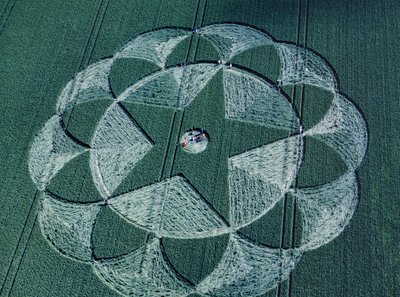 Arpa tarlasındaki ekin çemberi, Avebury Trusloe, Wiltshire, 20 Haziran 1998 (hava fotoğrafı) by Ferdinand Georg Waldmuller