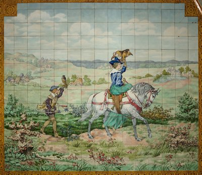 İç görünüm, karo panel, ressam Furcy Ernest Tondeur, uygulayıcı Boch Frères La Louvière, ikinci panel, bir asilzade ve şahinli bir asilzade ile av sahnesi by . .