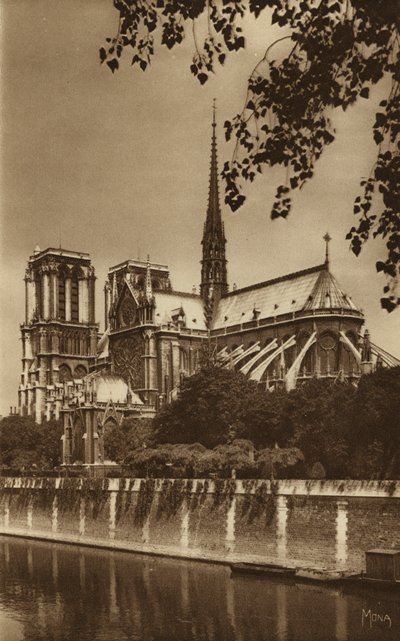 Paris: Notre Dame Katedrali (s/b fotoğraf) by . .