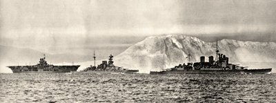 HMS Ark Royal, HMS Malaya ve HMS Renown gemileri Cebelitarık