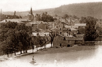 Saint-Bonnet-le-Froid köyü, yirminci yüzyılın başında (kartpostal) by . .