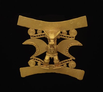 Yarasa benzeri maskeli bir figürü betimleyen kolye, Geç Dönem V - Dönem VI, c.700-1550 (altın) by culture Diquis