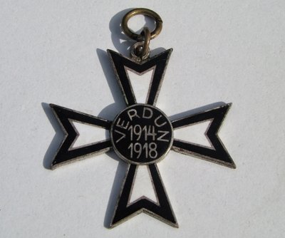 Verdun savaşını anmak için Verdun haçı by decorations and medals Orders