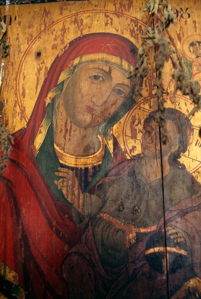 Agios Antonios kilisesinde ahşap üzerine boyanmış çocuklu Madonna, Kavousi, Girit, Yunanistan (fotoğraf) by Theodore Charles Ange Coquelin