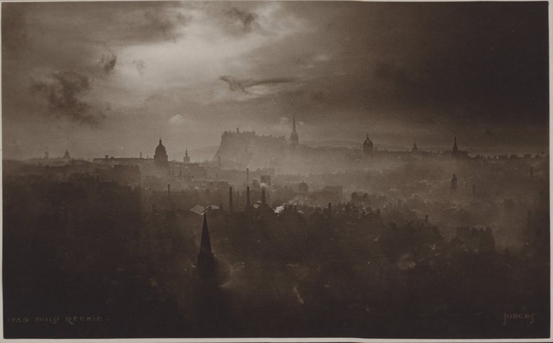 Auld Reekie (s/b fotoğraf) by (after) English photographer