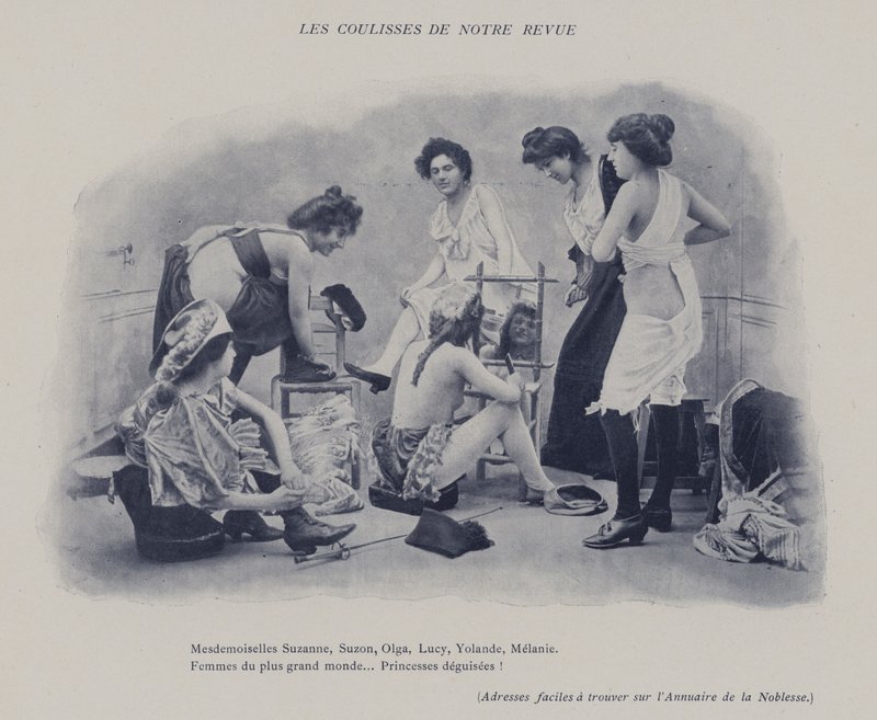 Revüde sahne arkası (s/b fotoğraf) by (after) French Photographer