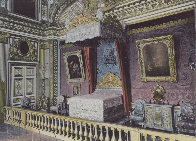 Louis XIV yatak odası (renkli fotoğraf) by (after) French Photographer